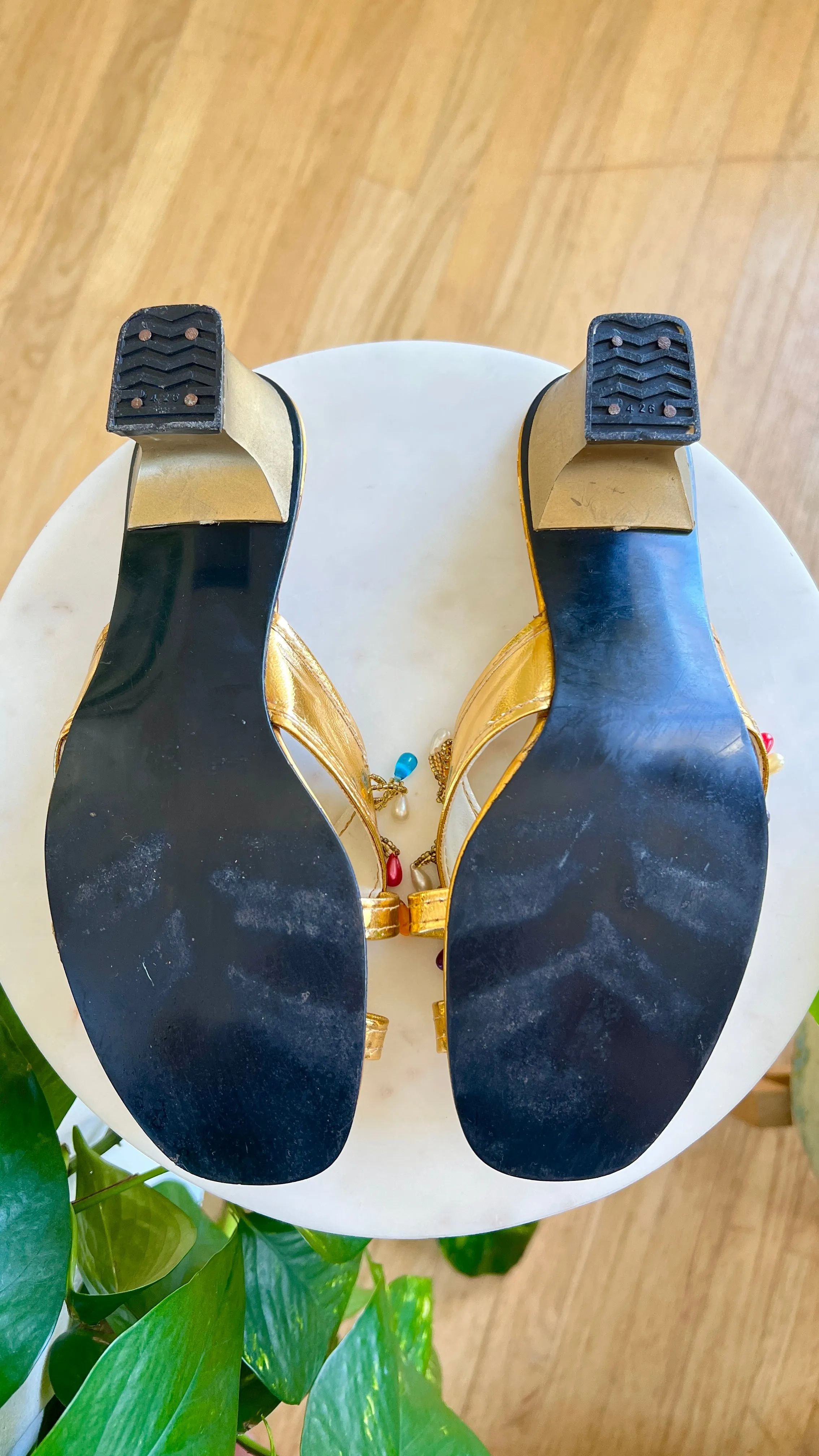 1960s Beaded Fringe Gold Sandals | size US 6