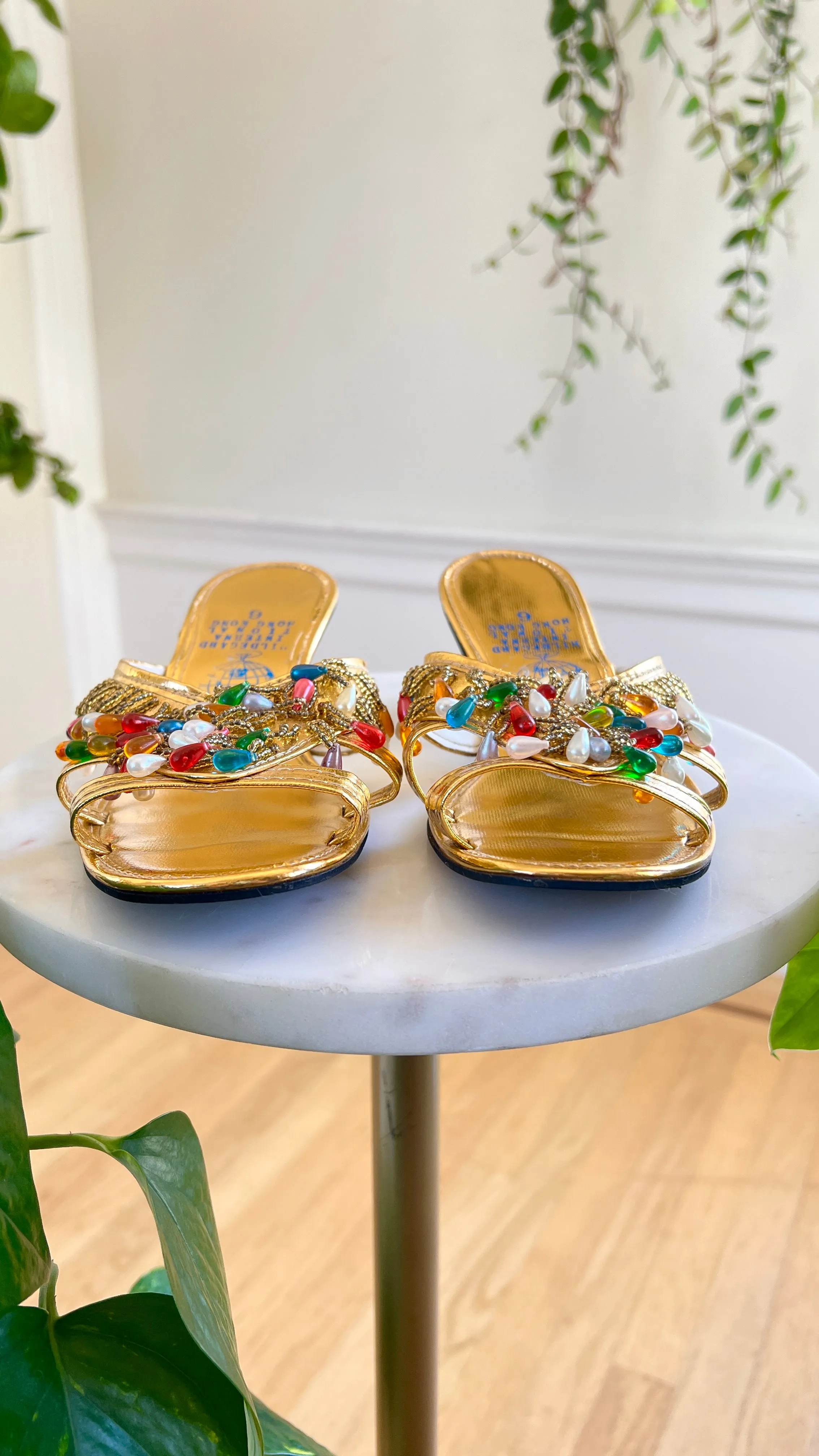 1960s Beaded Fringe Gold Sandals | size US 6