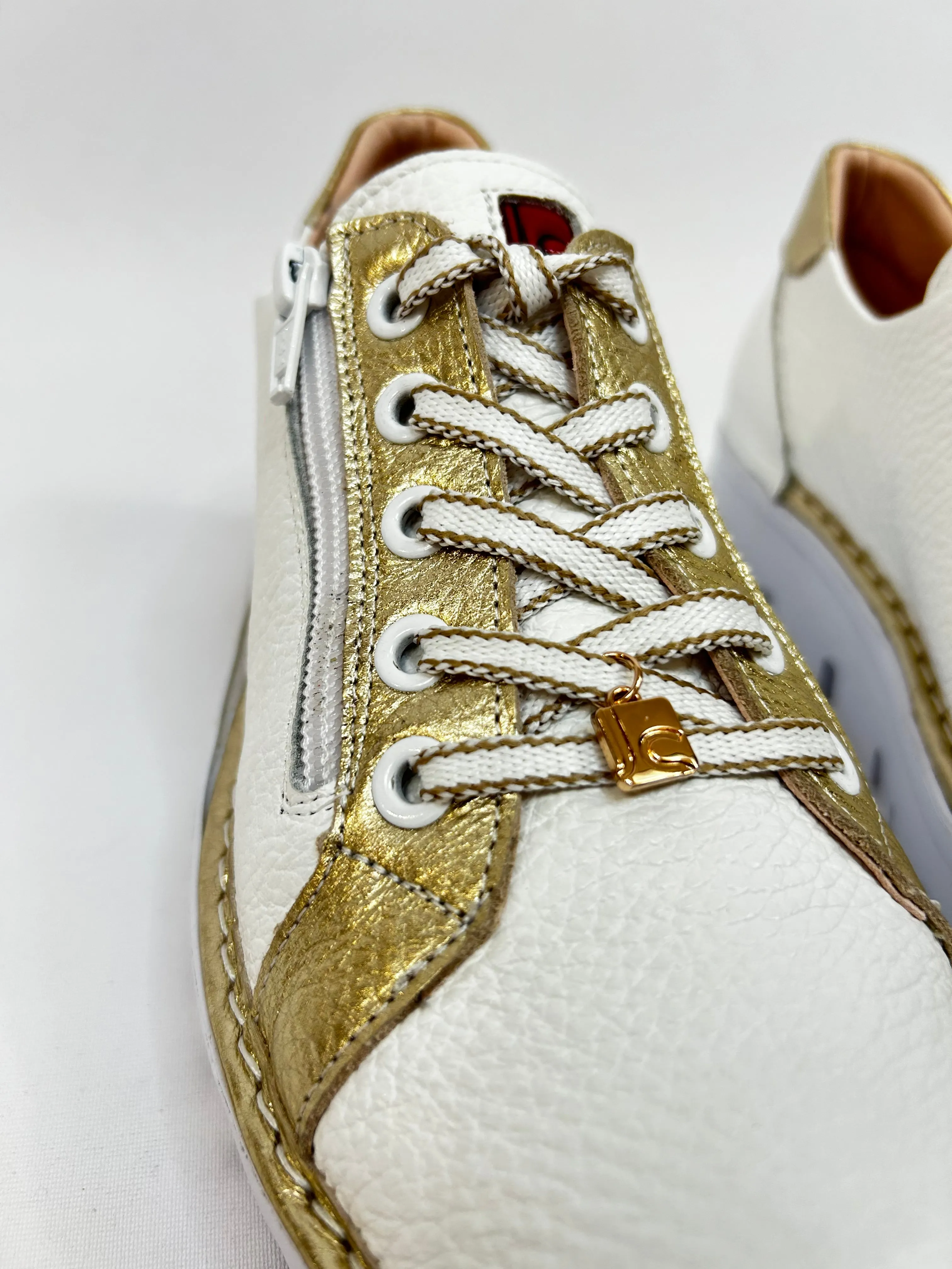 JOSE SAENZ White & Gold Trainers